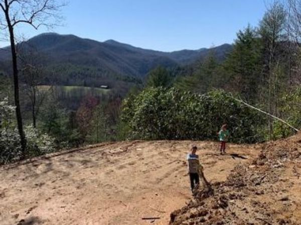 578 Stillwind Drive, Topton, NC 28781