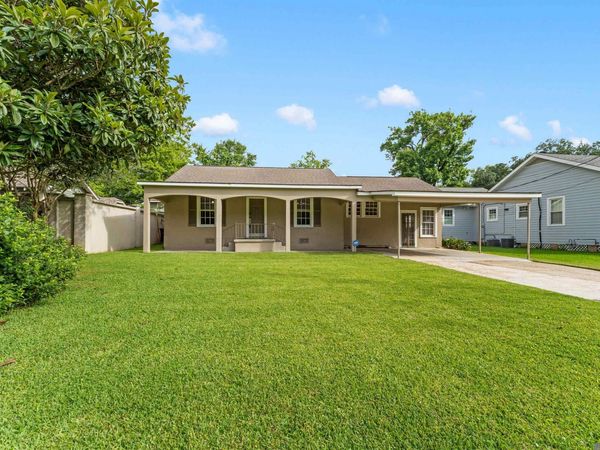 5717 Burgundy Ave, Baton Rouge, LA 70806