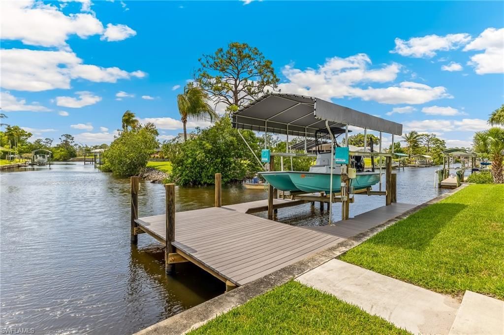 20700 Park Pl, Estero, FL 33928 Photo