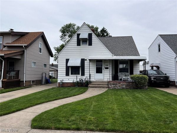 7618 Wooster Parkway, Parma, OH 44129