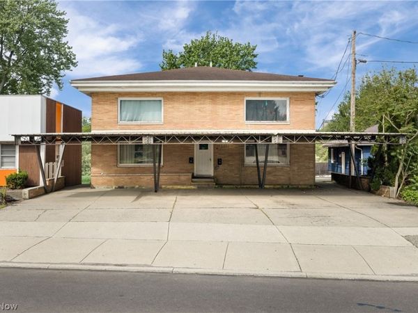 2017 Fulton Road NW, Canton, OH 44709