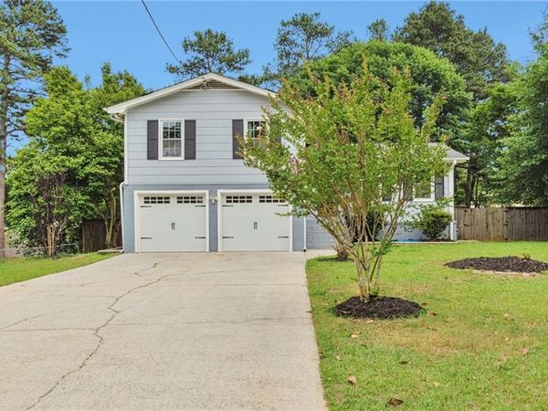 1858 Valley View Road , Snellville, GA 30078