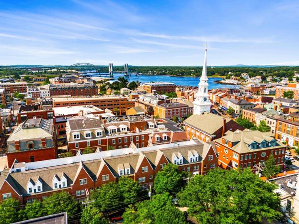 24 Porter Street, Portsmouth, NH 03801