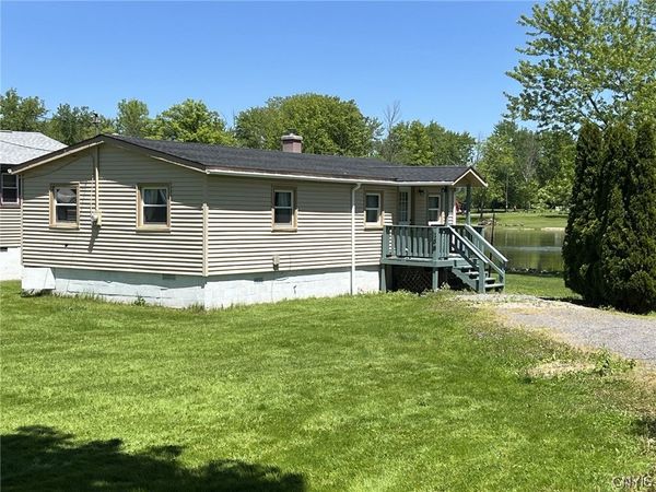 158 Van Ness Road N, Baldwinsville, NY 13027