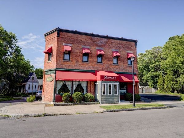 90 Henrietta Street , Unit 4, Rochester, NY 14620