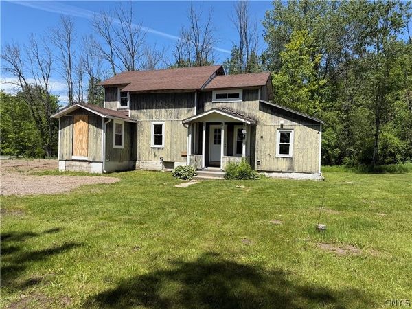 766 County Route 34 , Hannibal, NY 13074