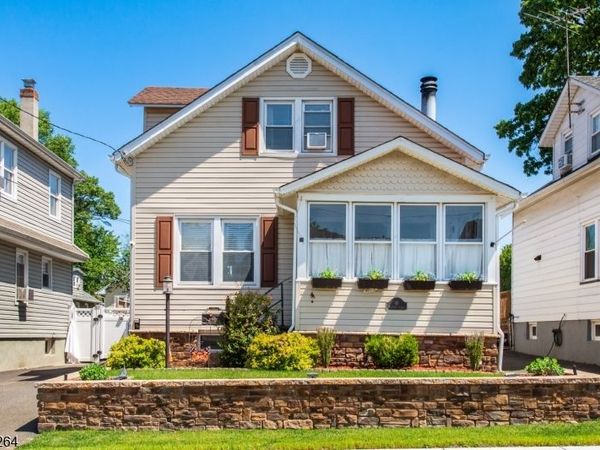 41 Frederick Ave, Hawthorne, NJ 07506