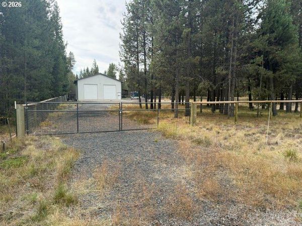 17037 DOWNEY RD, Bend, OR 97707