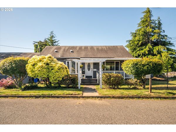 1789 14TH ST, North Bend, OR 97459