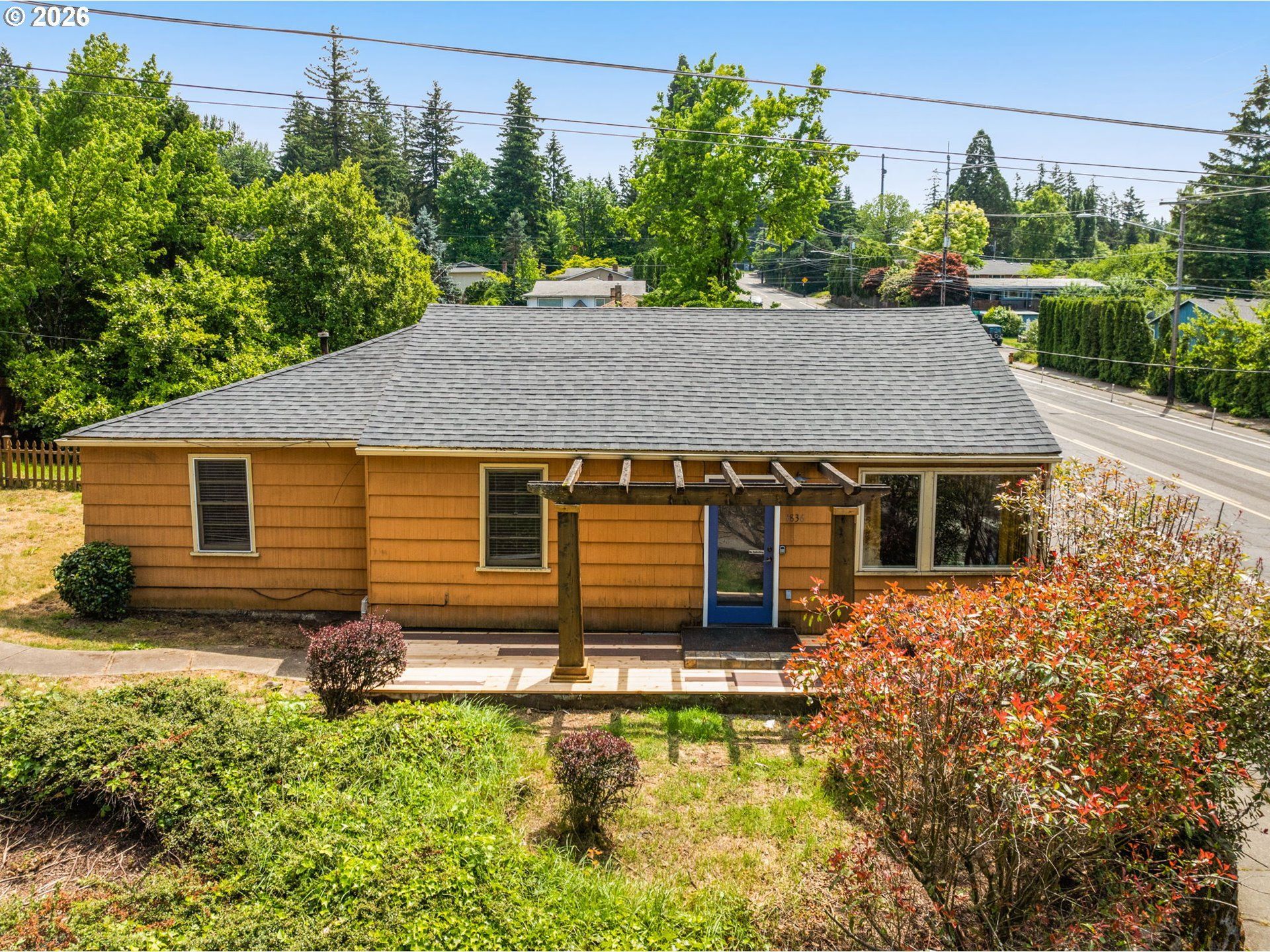 4836 SW Coronado St, Portland, OR 97219 Main Photo