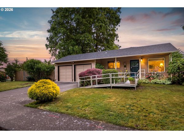 667 SE 5TH AVE, Canby, OR 97013