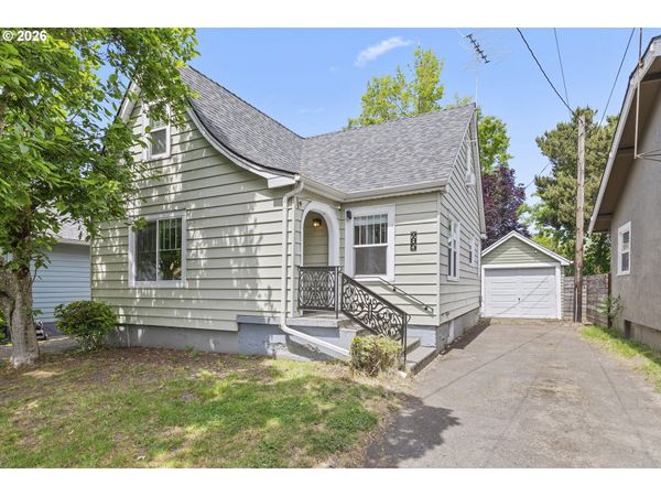 985 MADISON NE ST, Salem, OR 97301