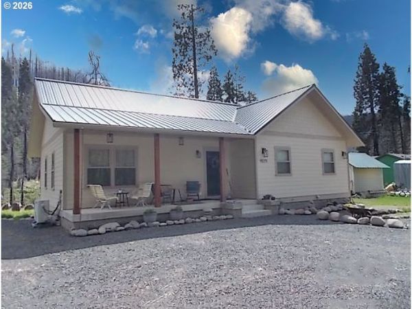 91277 Blue River RD, Blue River, OR 97413
