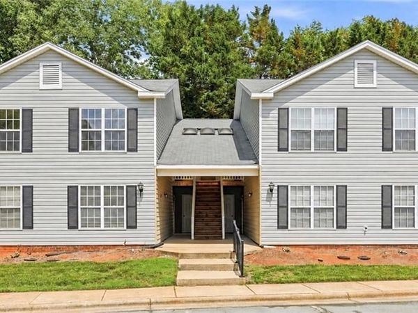 15 Meadowood Glen Way, Unit C, Greensboro, NC 27409