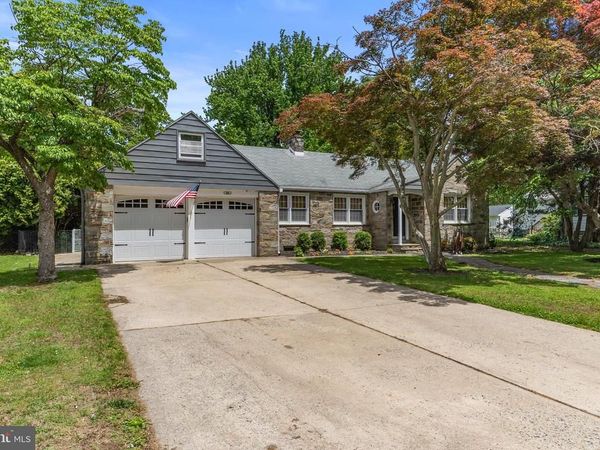 83 KENDALL BOULEVARD, OAKLYN, NJ 08107