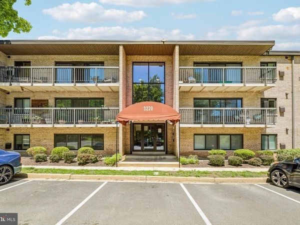 3220 S 28TH STREET, Unit 304, ALEXANDRIA, VA 22302