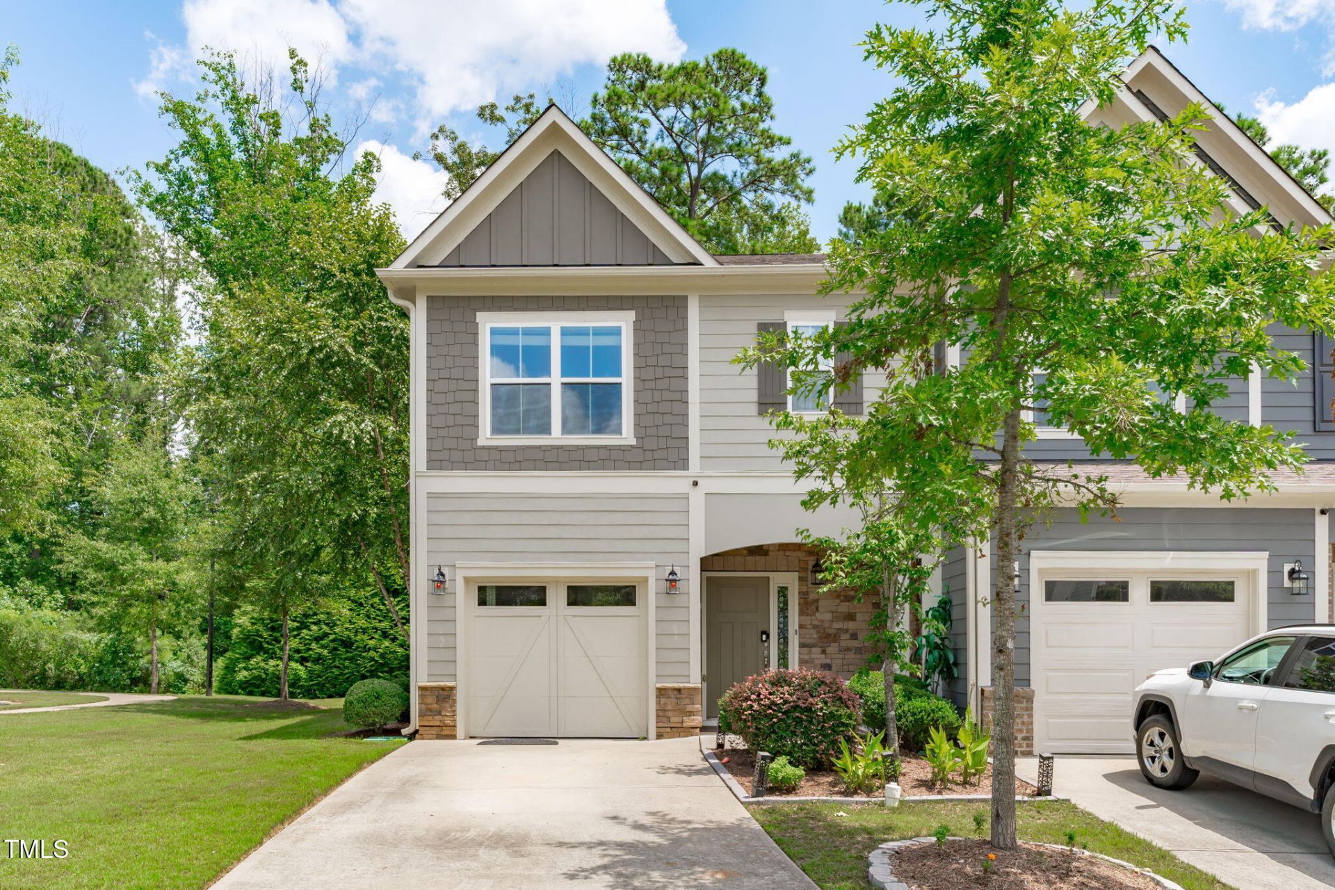 157 Writing Rock Place, Apex, NC 27539 Main Photo
