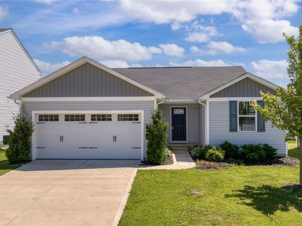 140 Wildflower Drive, Elyria, OH 44035