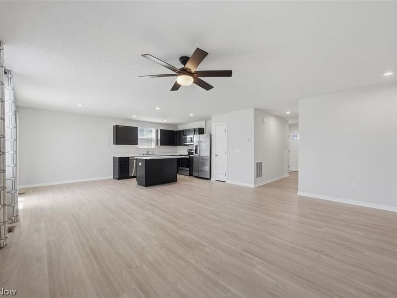 140 Wildflower Drive , Elyria, OH 44035 Photo 15