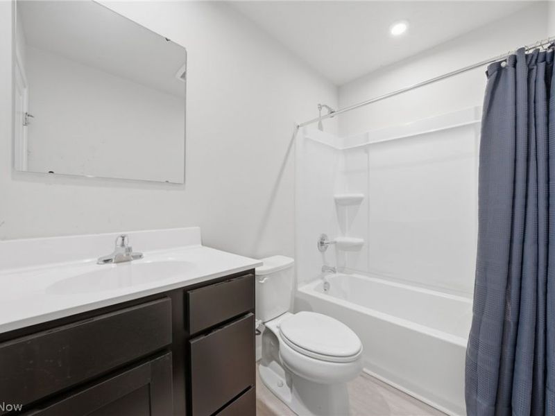 140 Wildflower Drive , Elyria, OH 44035 Photo 7