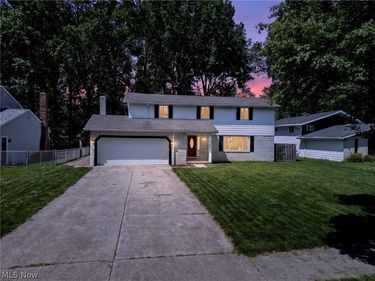 27864 Edgepark Boulevard, North Olmsted, OH 44070