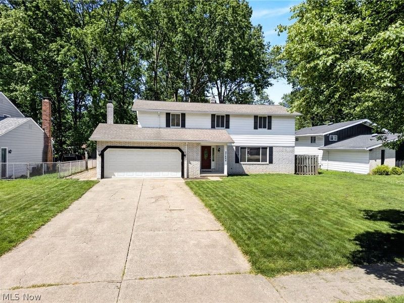 27864 Edgepark Boulevard, North Olmsted, OH 44070 Photo 12
