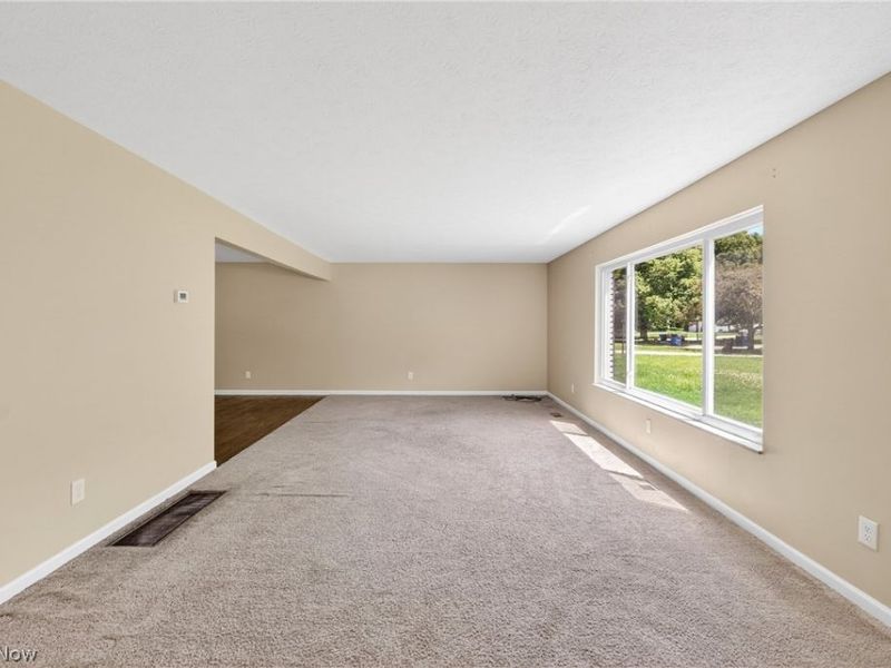 27864 Edgepark Boulevard, North Olmsted, OH 44070 Photo 15