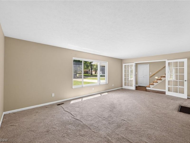 27864 Edgepark Boulevard, North Olmsted, OH 44070 Photo 17