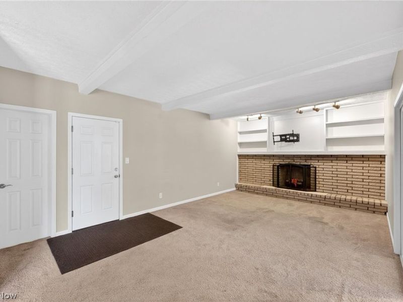 27864 Edgepark Boulevard, North Olmsted, OH 44070 Photo 24