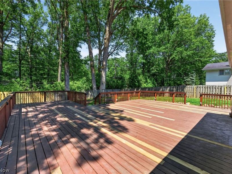 27864 Edgepark Boulevard, North Olmsted, OH 44070 Photo 46