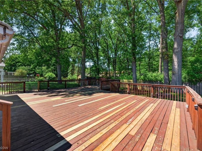 27864 Edgepark Boulevard, North Olmsted, OH 44070 Photo 48