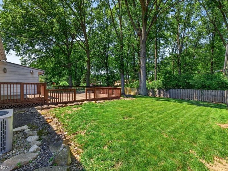 27864 Edgepark Boulevard, North Olmsted, OH 44070 Photo 49