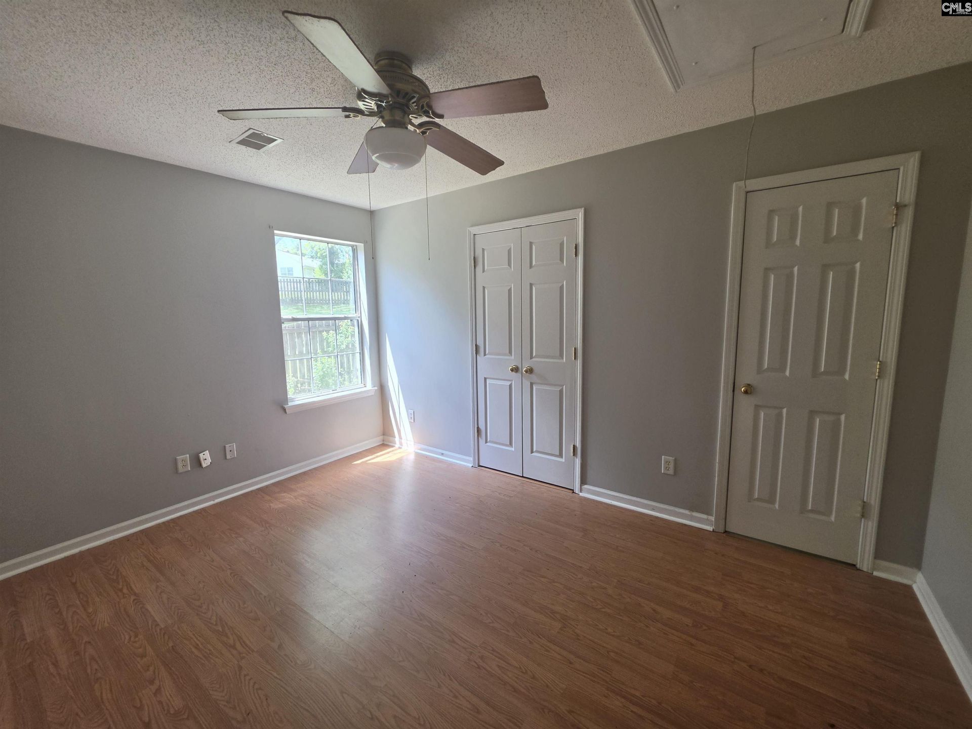 108 Creek Side Court Photo 12