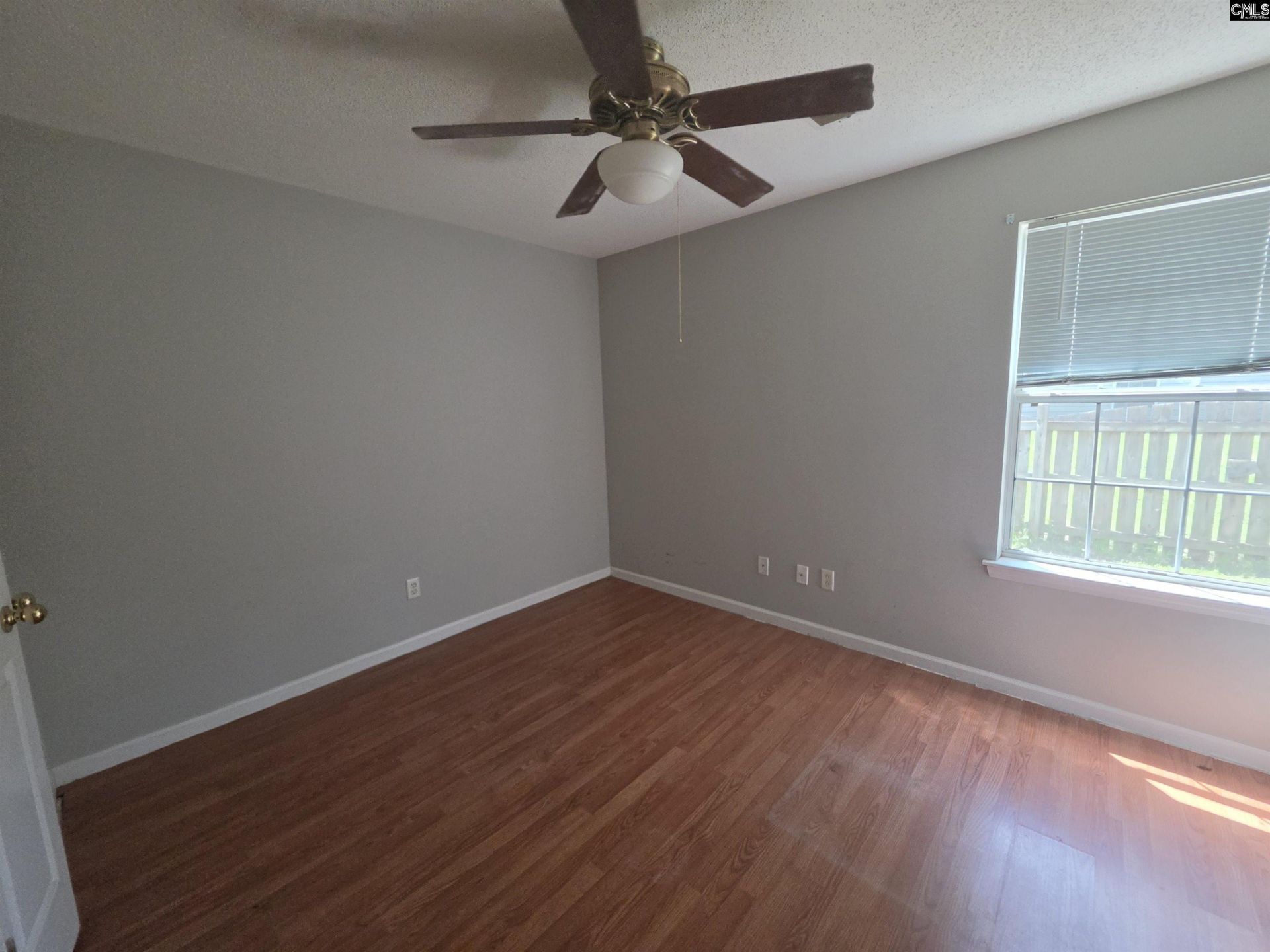 108 Creek Side Court Photo 14