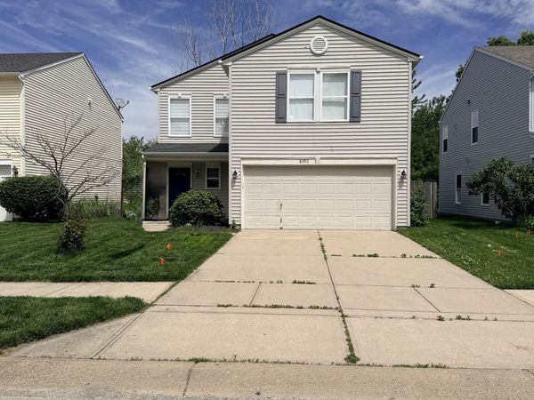8392 S Paddleboat Lane , Pendleton, IN 46064