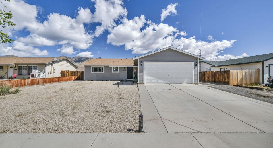 2078 Lonnie Lane, Dayton, NV 89403 Photo