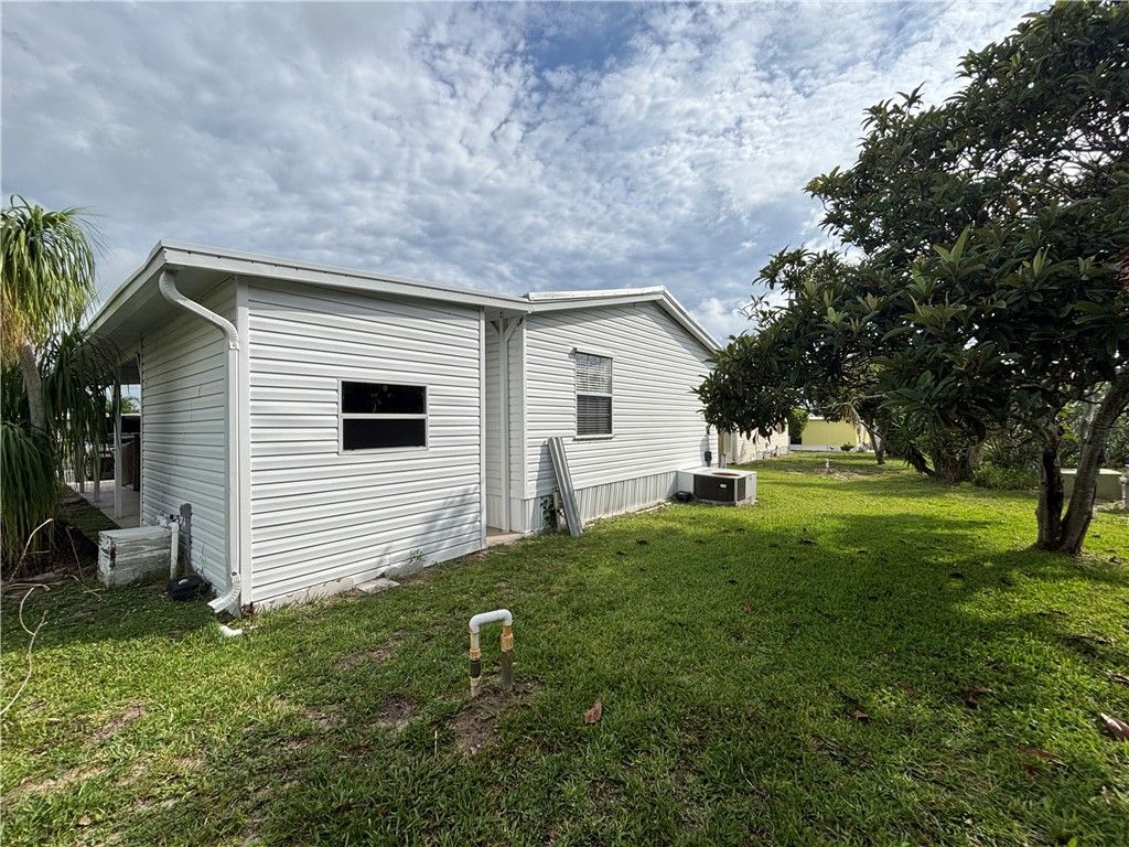 6129 97th Street, Sebastian, FL 32958 Photo
