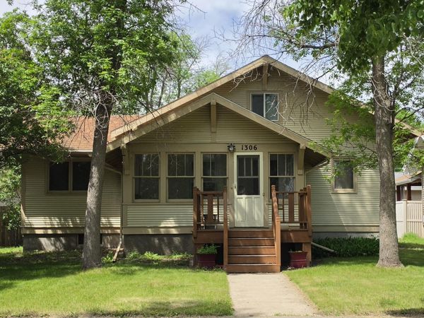 1306 S 2nd Street, Aberdeen, SD 57401