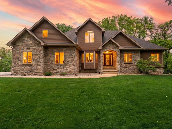64 Nicholas Drive , Valparaiso, IN 46383