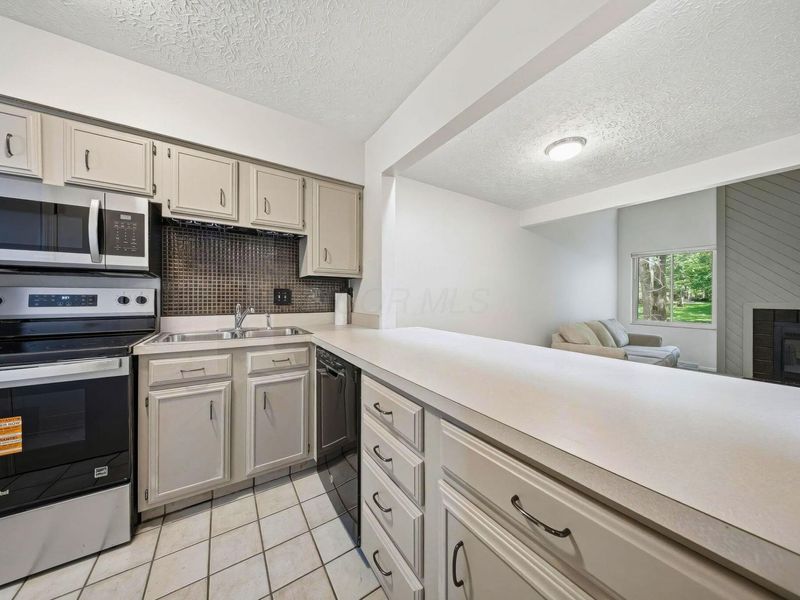 400 Fenway Road , Unit A, Columbus, OH 43214 Photo 13