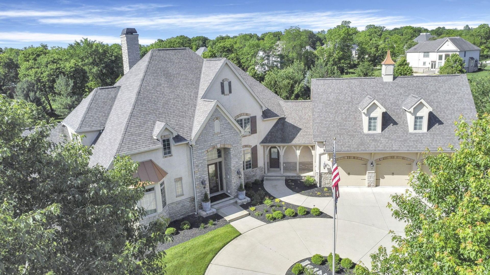 1839 Woodland Hall Drive , Delaware, OH 43015