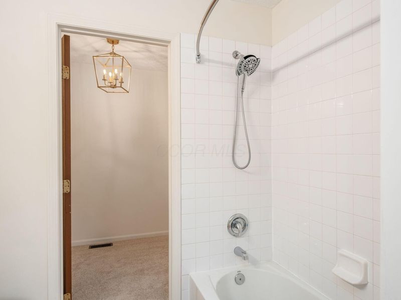 3918 Highland Bluff Drive, Groveport, OH 43125 Photo 25
