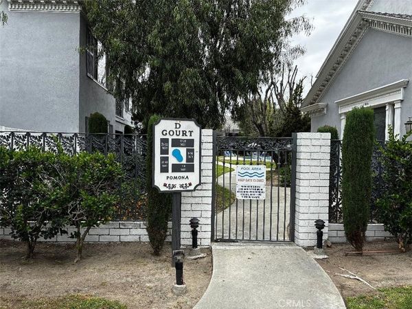 1631 S Pomona, Unit D31, Fullerton, CA 92832