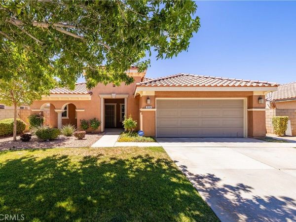 3124 E Newgrove, Lancaster, CA 93535