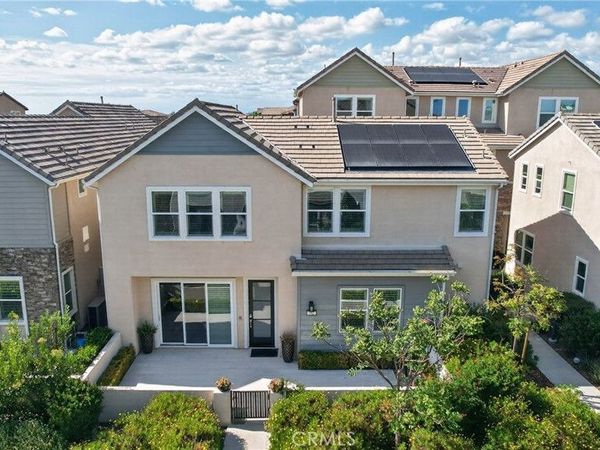 382 Chorus, Irvine, CA 92618