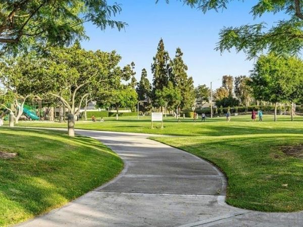 387 Deerfield, Unit 77, Irvine, CA 92606