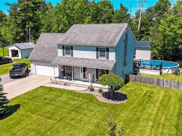 6138 Versailles Road, Lake View, NY 14085