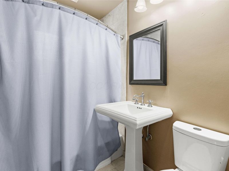 2454 Cranford Road, Columbus, OH 43221 Photo 22