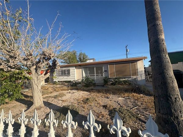 833 Duquesne Avenue , North Las Vegas, NV 89030