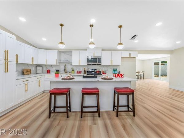 3504 Chevy Chase Avenue , Las Vegas, NV 89110
